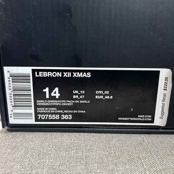 Nike LeBron XII XMAS Size 14 - Picture 5 of 5